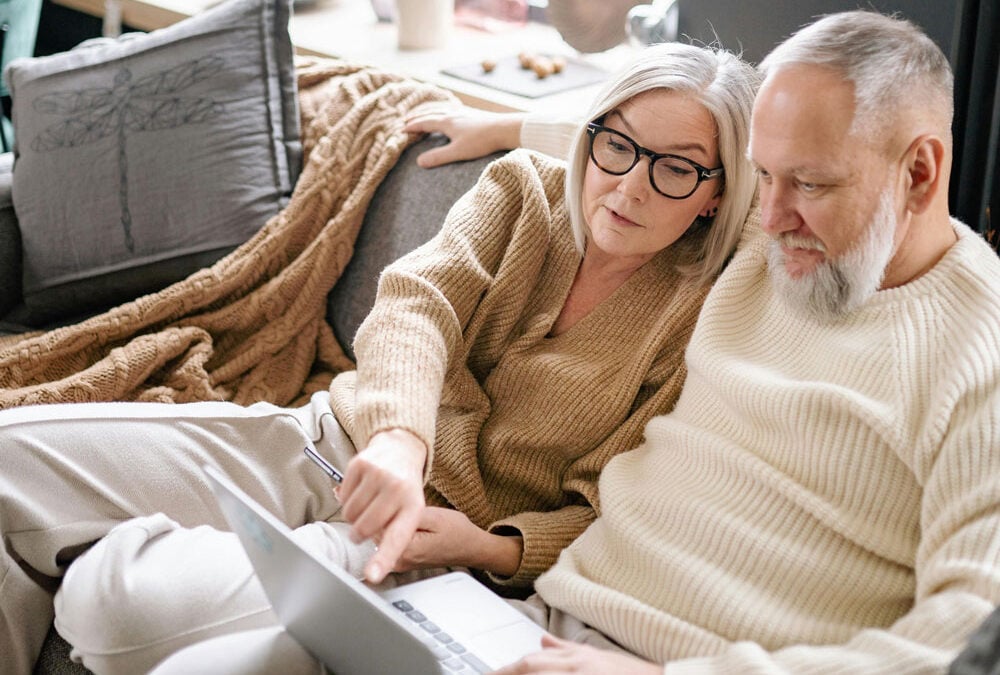Talking to Aging Parents About Finances: A Respectful Way to Begin